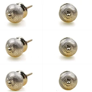 Ezüst színű porcelán bútorgomb szettben 6 db