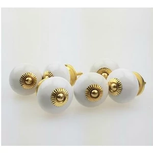 Fehér arany színű porcelán bútorgomb szettben 6db