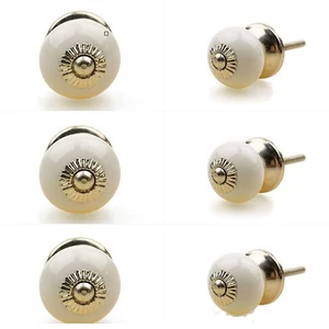 Fehér színű porcelán bútorgomb szettben 6 db