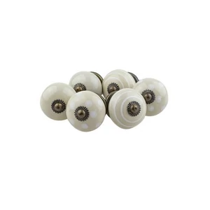 Krém színű fehér mintás porcelán bútorgomb szettben 6db